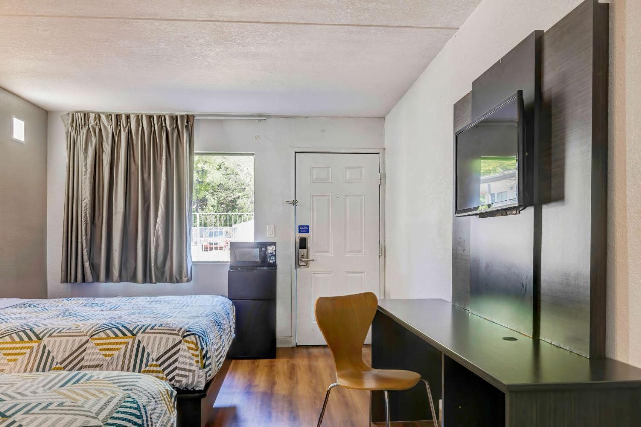 Motel 6 North Little Rock, Ar-Jfk Blvd Bagian luar foto